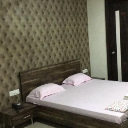 Hotel De Agya Paradise Ludhiana Exterior foto